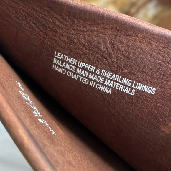 Born Brown and Leather Fur Winter Boots 8.5 - Picture 5 of 9